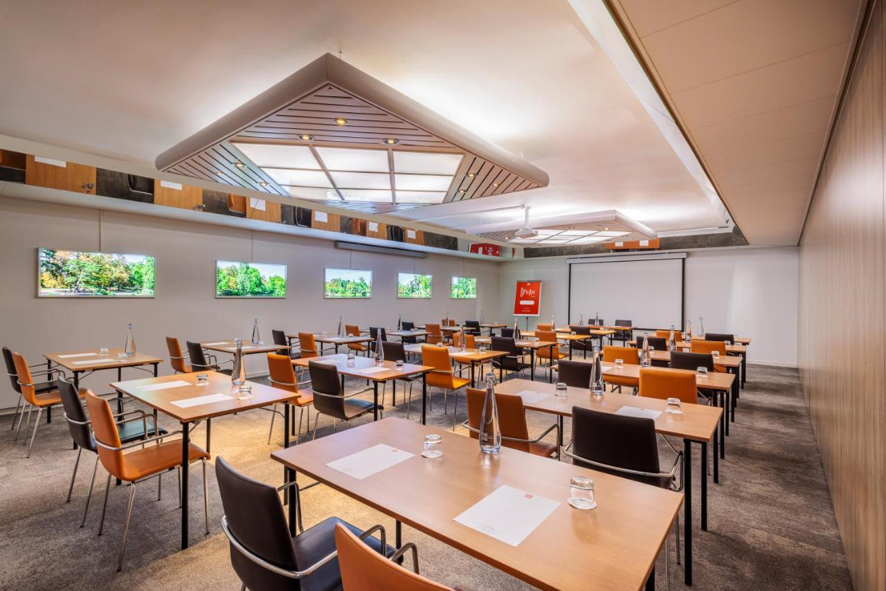 ibis Lausanne Crissier Exterior foto