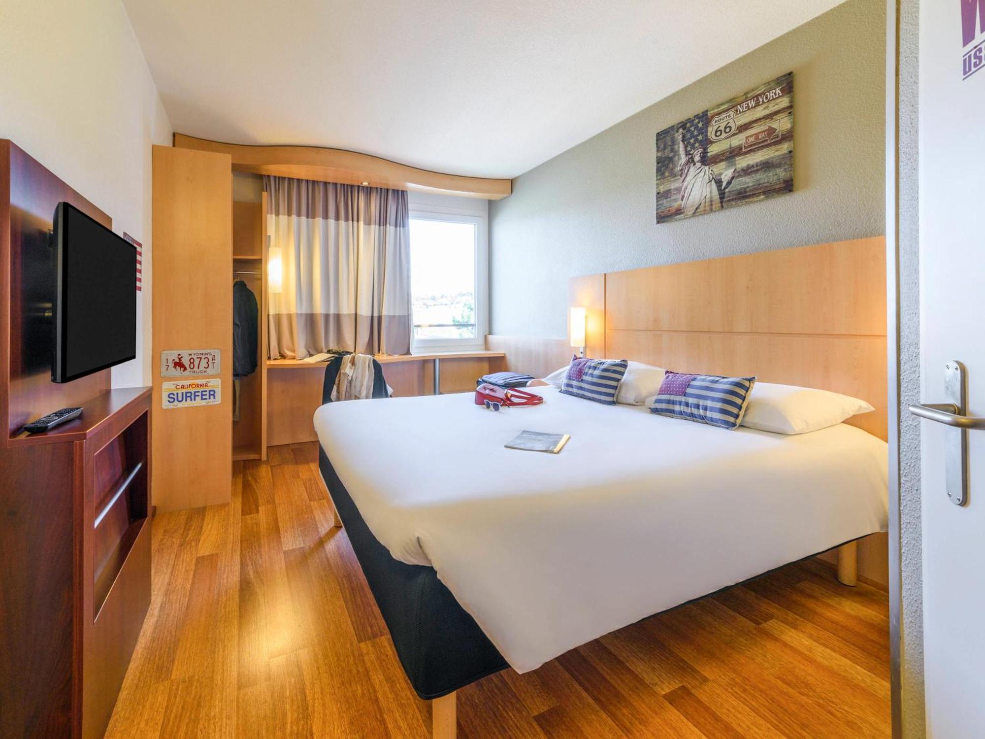 ibis Lausanne Crissier Exterior foto