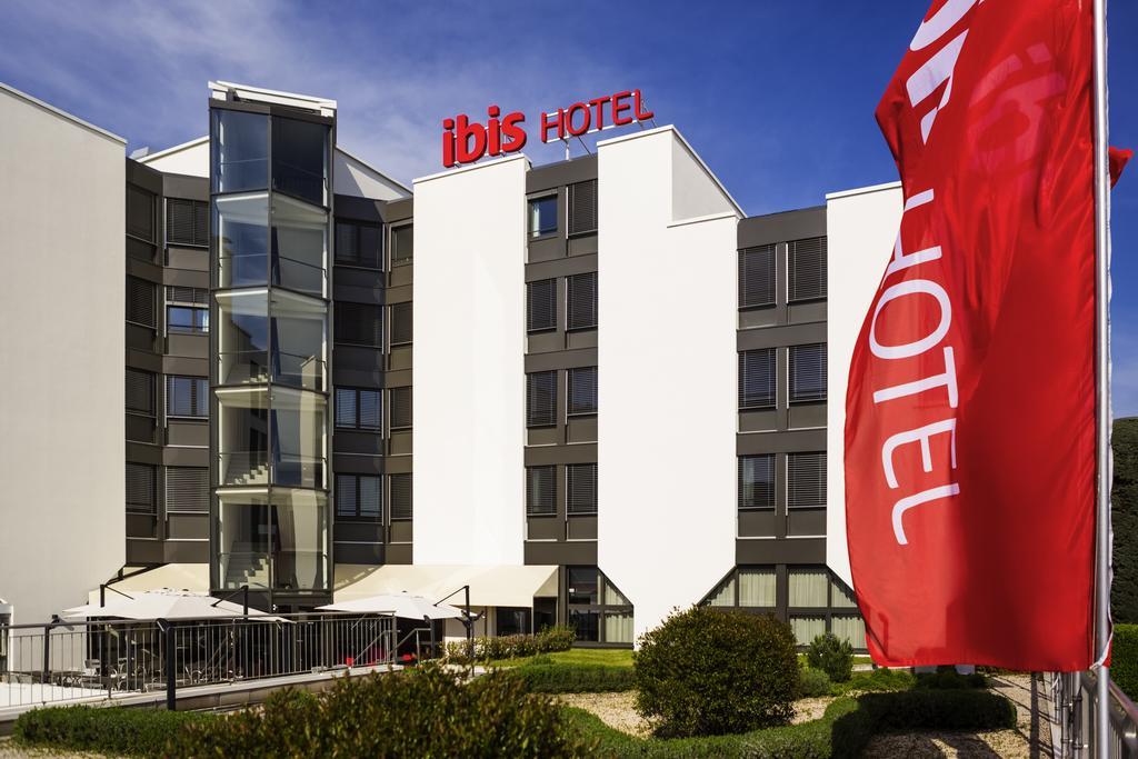 ibis Lausanne Crissier Exterior foto