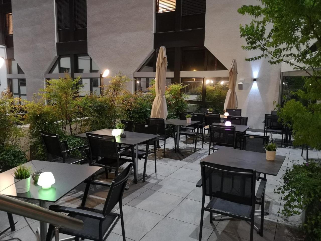 ibis Lausanne Crissier Exterior foto