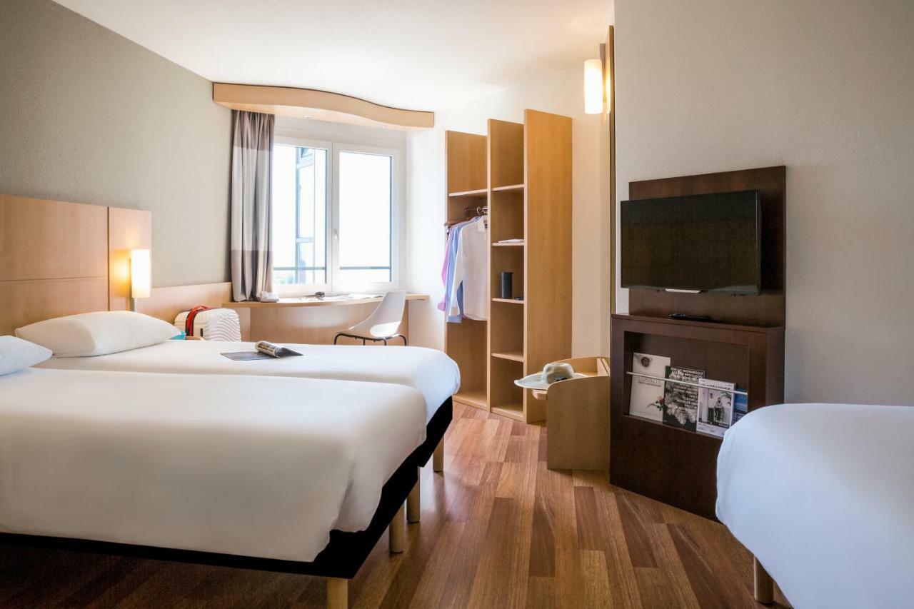 ibis Lausanne Crissier Exterior foto