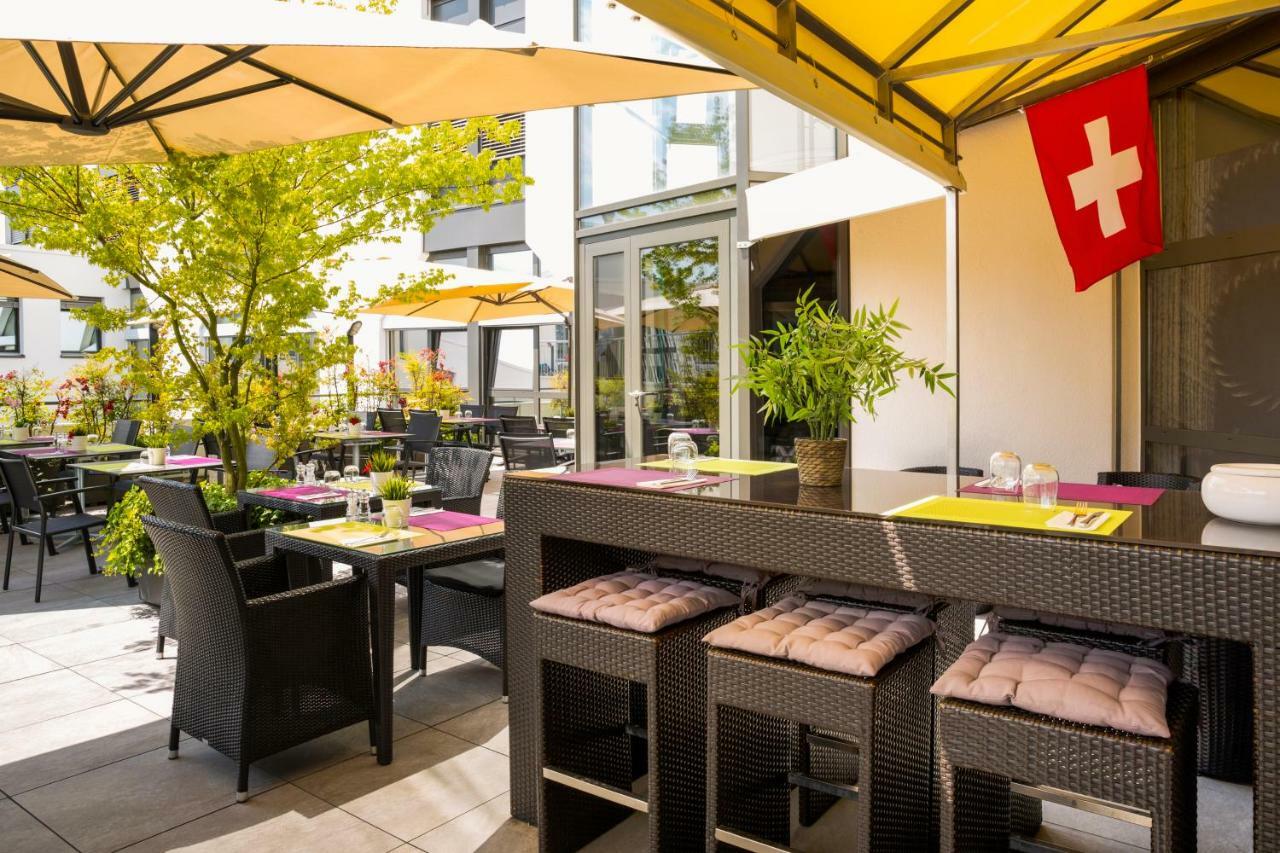 ibis Lausanne Crissier Exterior foto